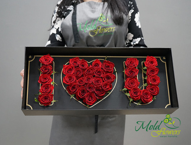 Cutie neagra cu trandafiri rosii "I Love You" de la moldflowers.md